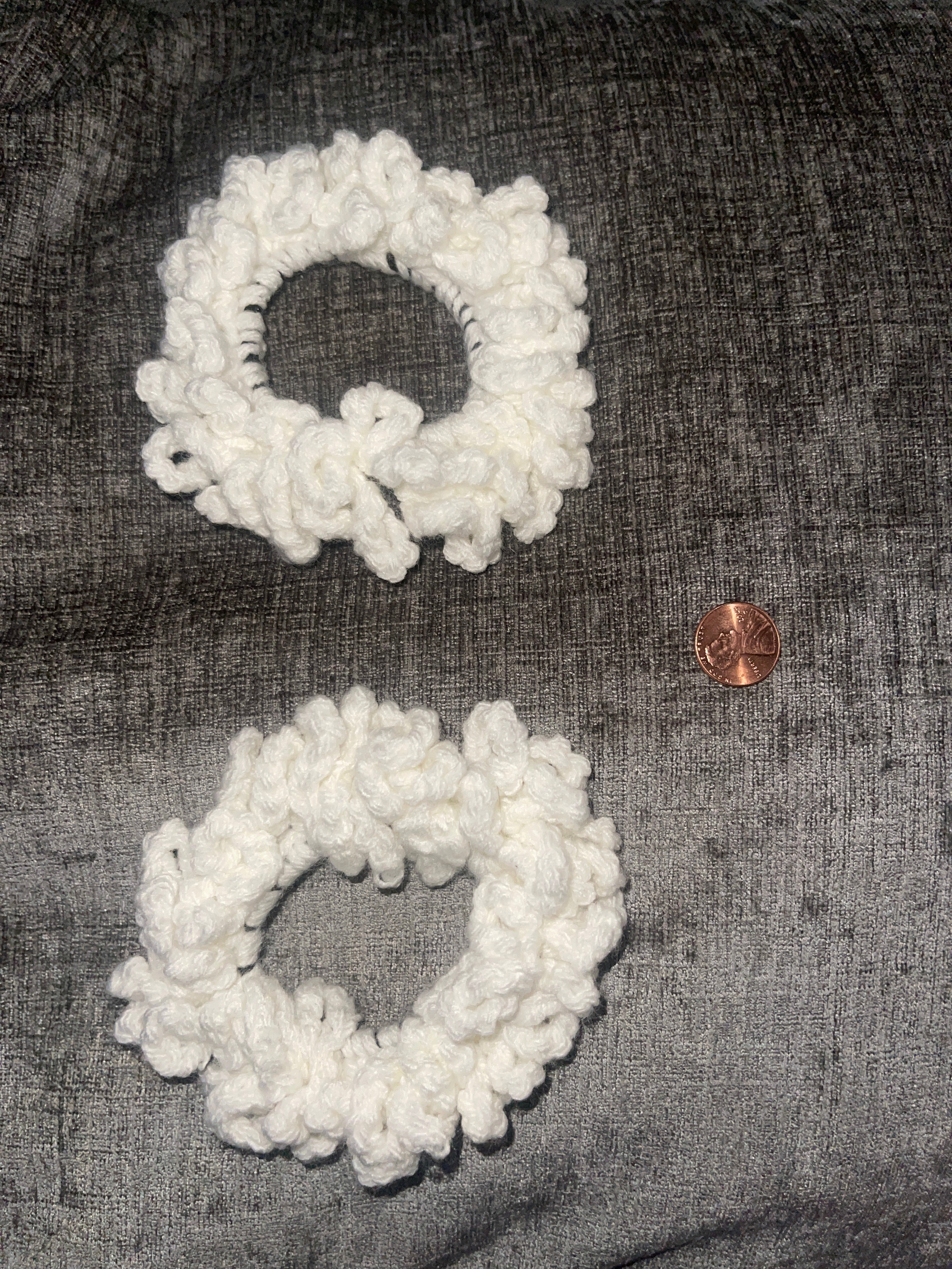 Snow Scrunchies