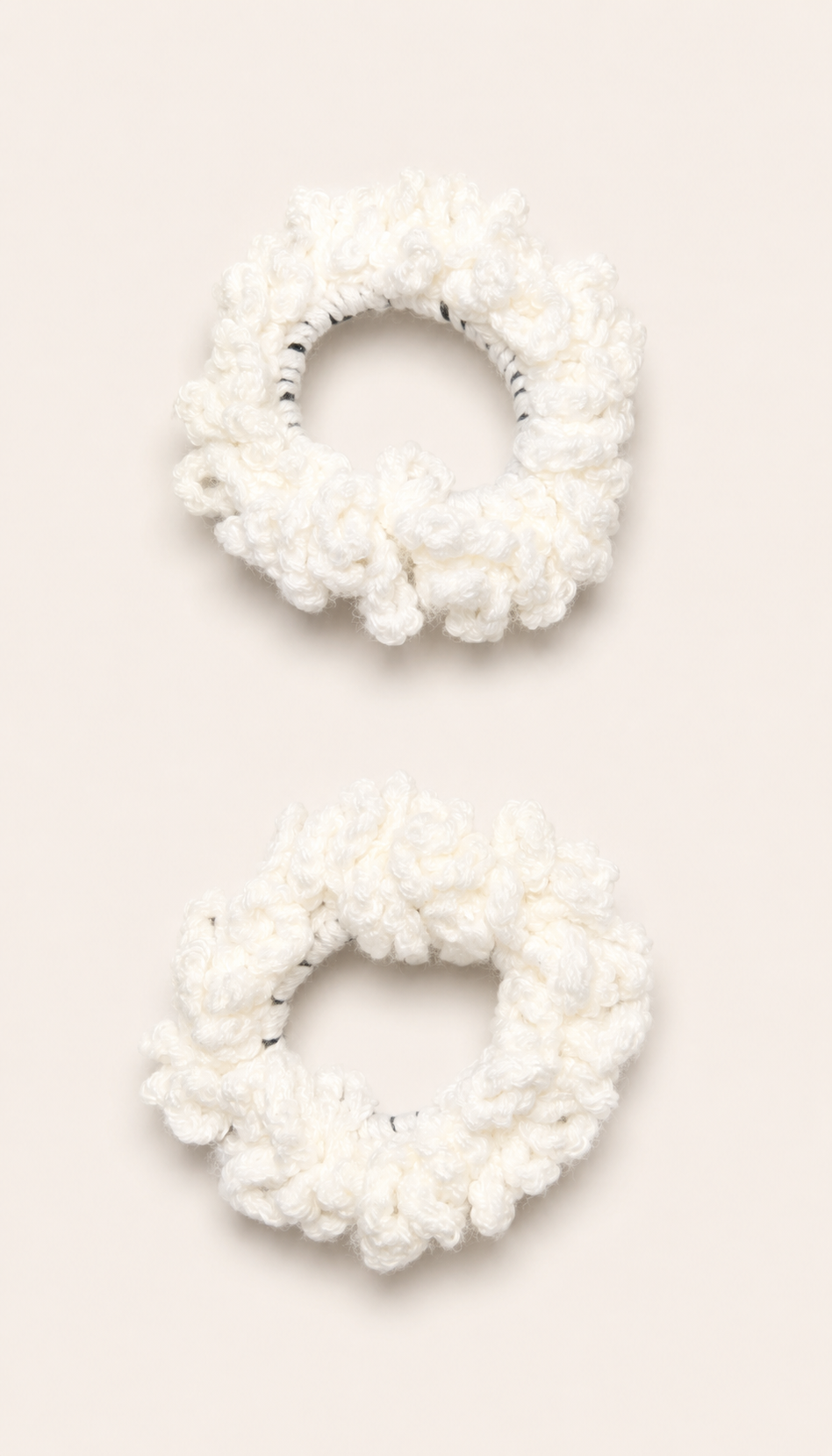 Snow Scrunchies