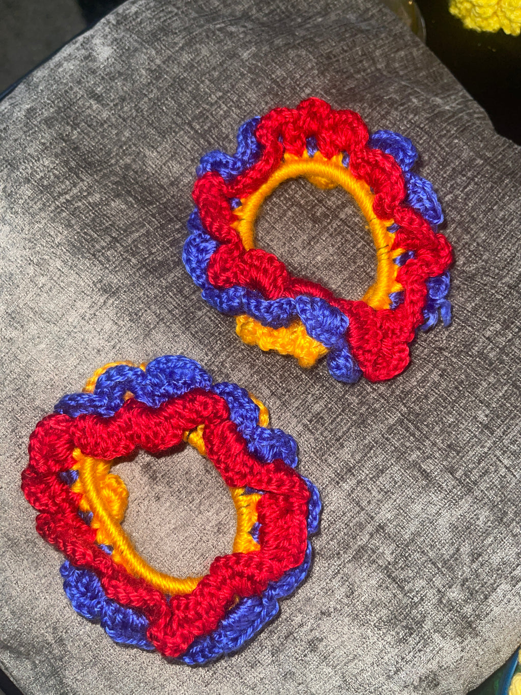 Colombia, Equador, Venezuela  Scrunchies